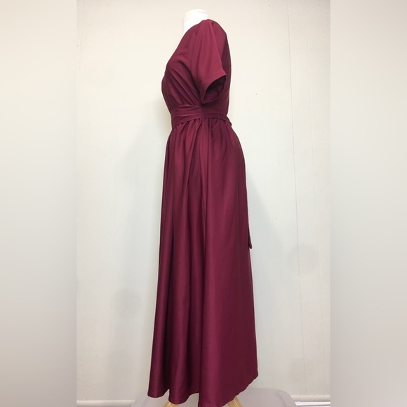 🔹 Red Long Dress - Picture 3 of 6